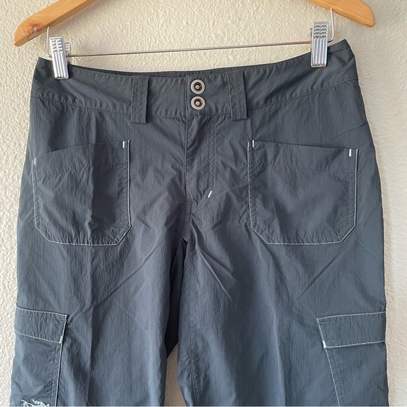 Arcteryx Rampart Hiking Shorts Women’s 4 Gray Bermuda Lightweight Gorpcore Cargo - Picture 3 of 15